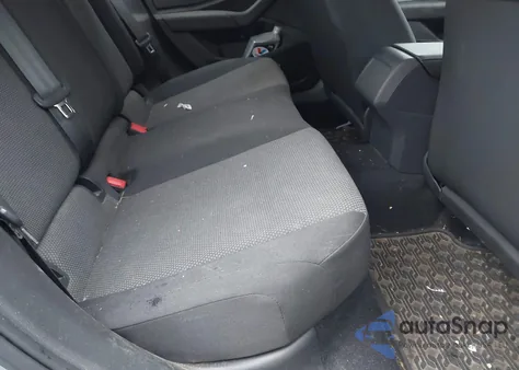 2021 Volkswagen Jetta 1.4T R-Line/1.4T S z USA, uszkodzony, nr VIN 3VWN57BU6MM014534